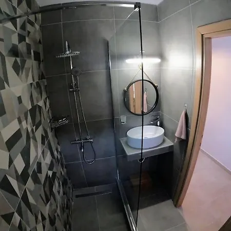 Seaside Family Loft In Apartment Paralia Dionysiou