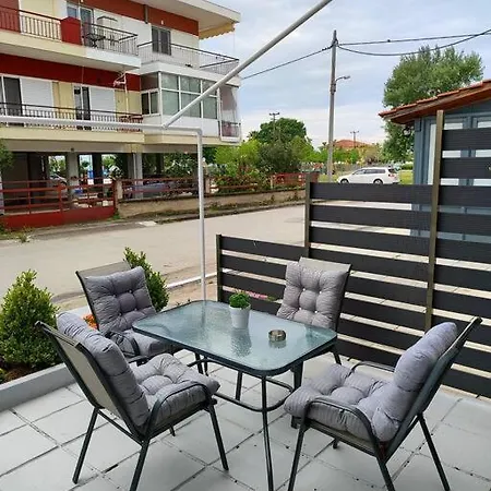 Seaside Family Loft In Apartment Paralia Dionysiou