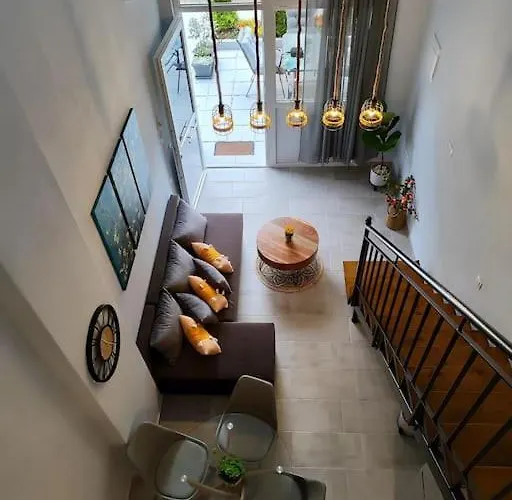 Seaside Family Loft In דירה
